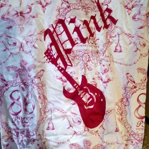 💞VS PINK RARE NWOT LAUNDRY BAG💞 - Picture 2 of 8